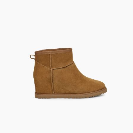 UGG Classic Femme Mini Brown Boots for Women (NXPM20756)